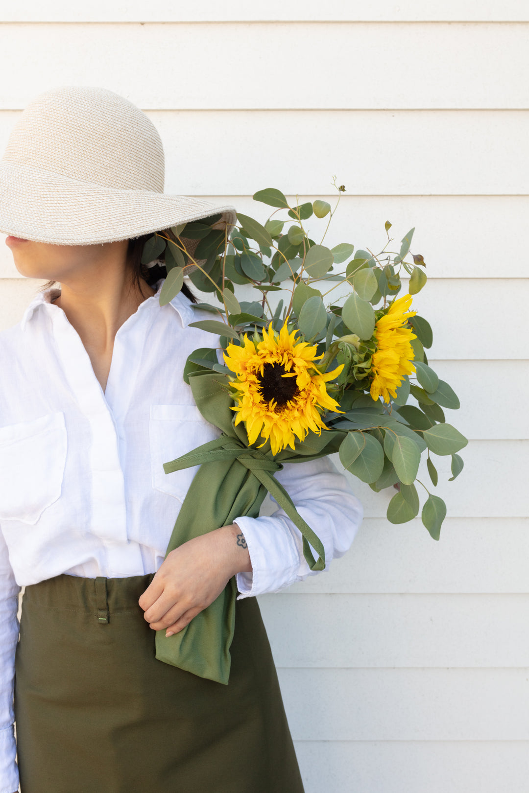 Jardin Bouquet Tote | Olive