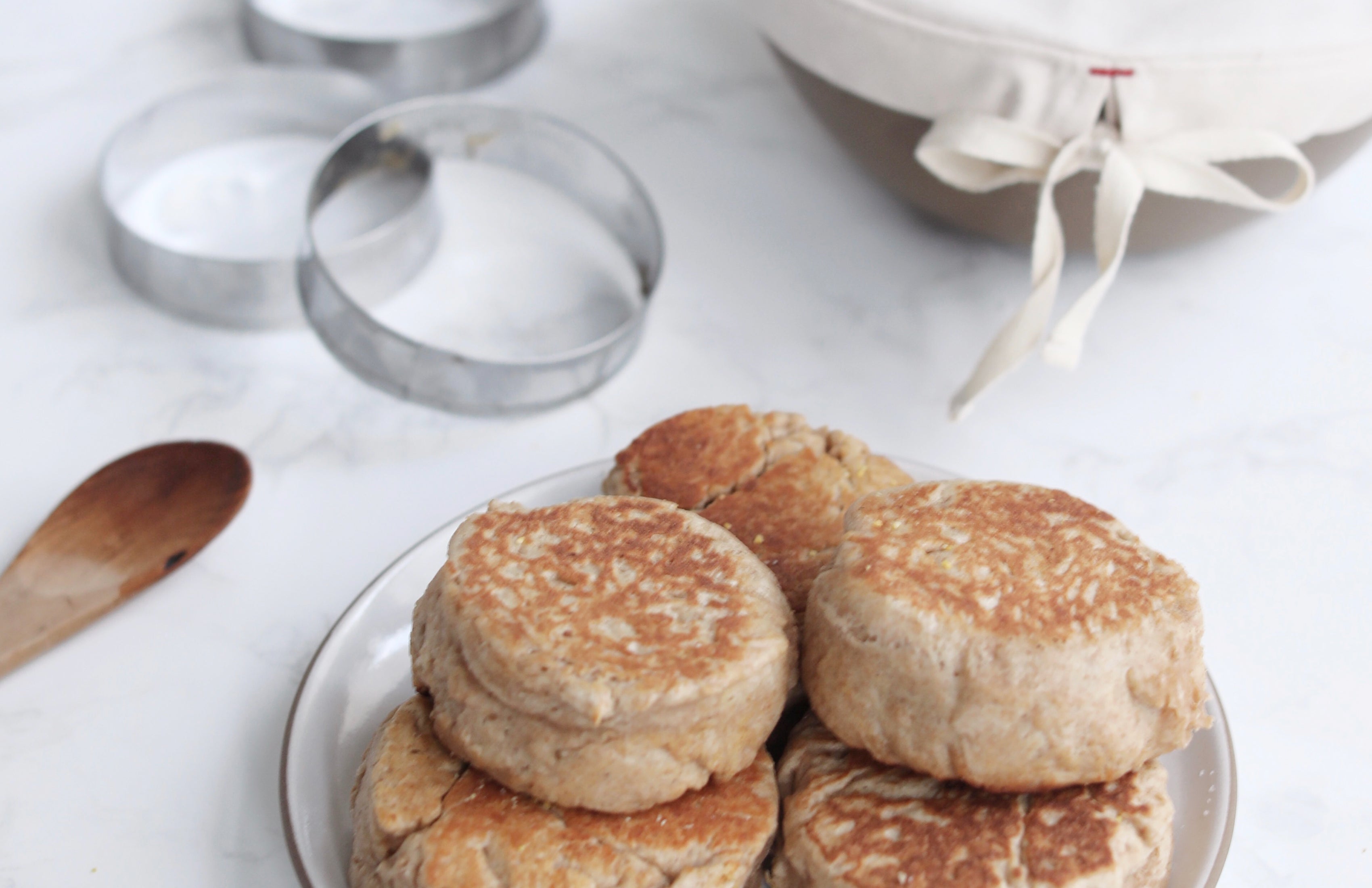 Aplat Kitchen: English Muffins Recipe