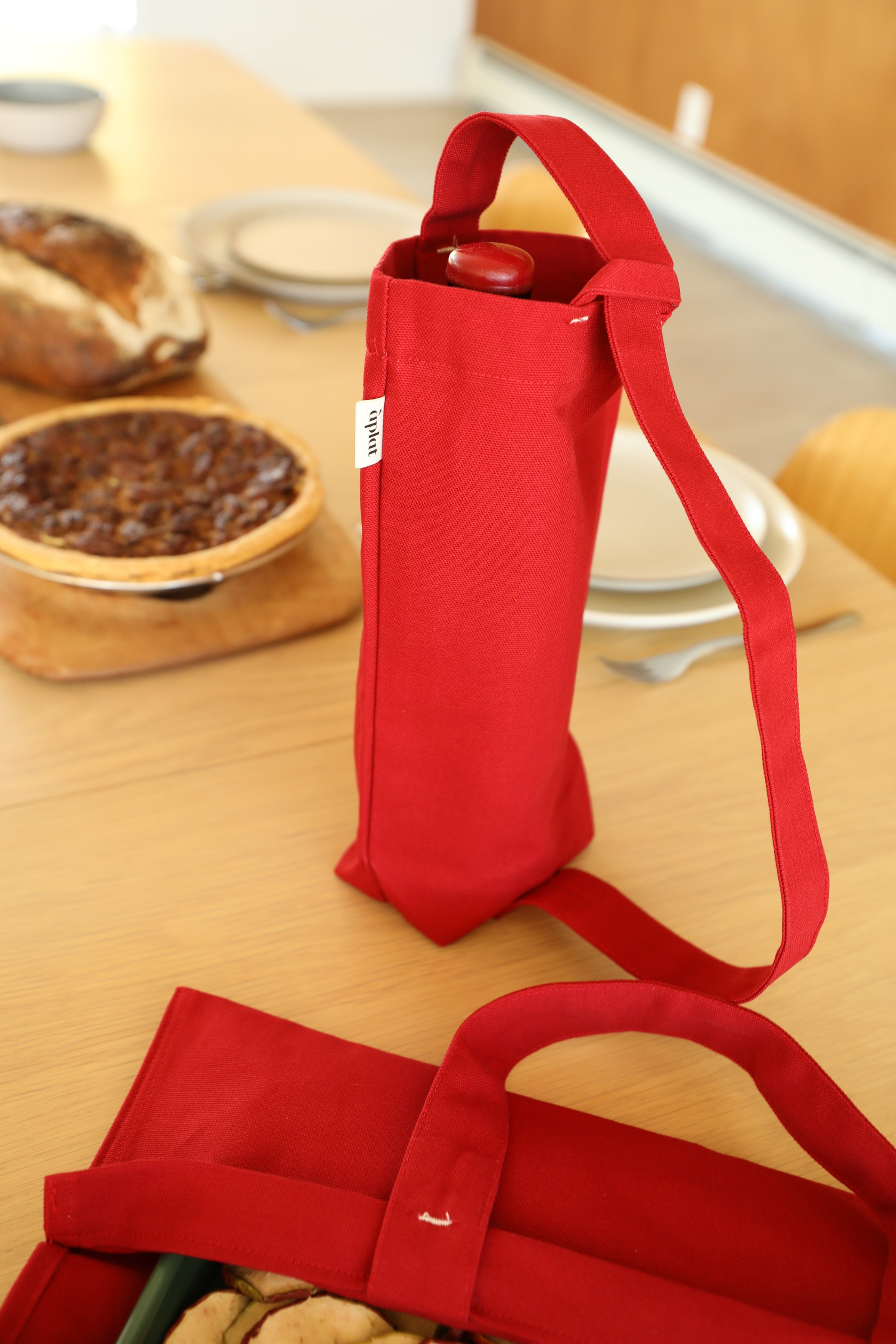 Custom Durable Eco-Friendly Red Wine Shopping Jute Linen Beverage Bottle Bag  for Gift - China Beverage Bottle Bag and Jute Beverage Bottle Bag price |  Made-in-China.com