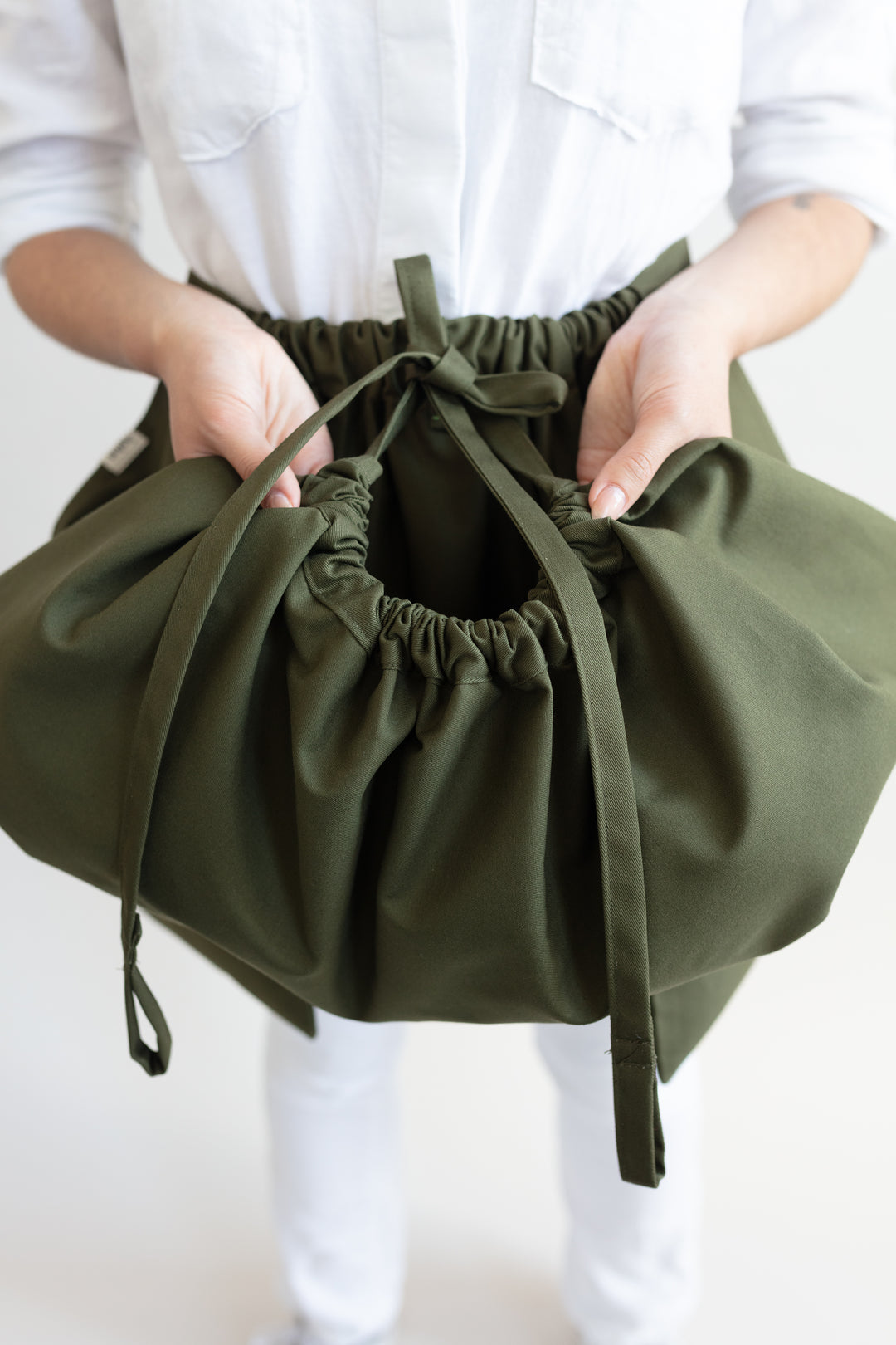 Jardin Gathering Apron | Moss