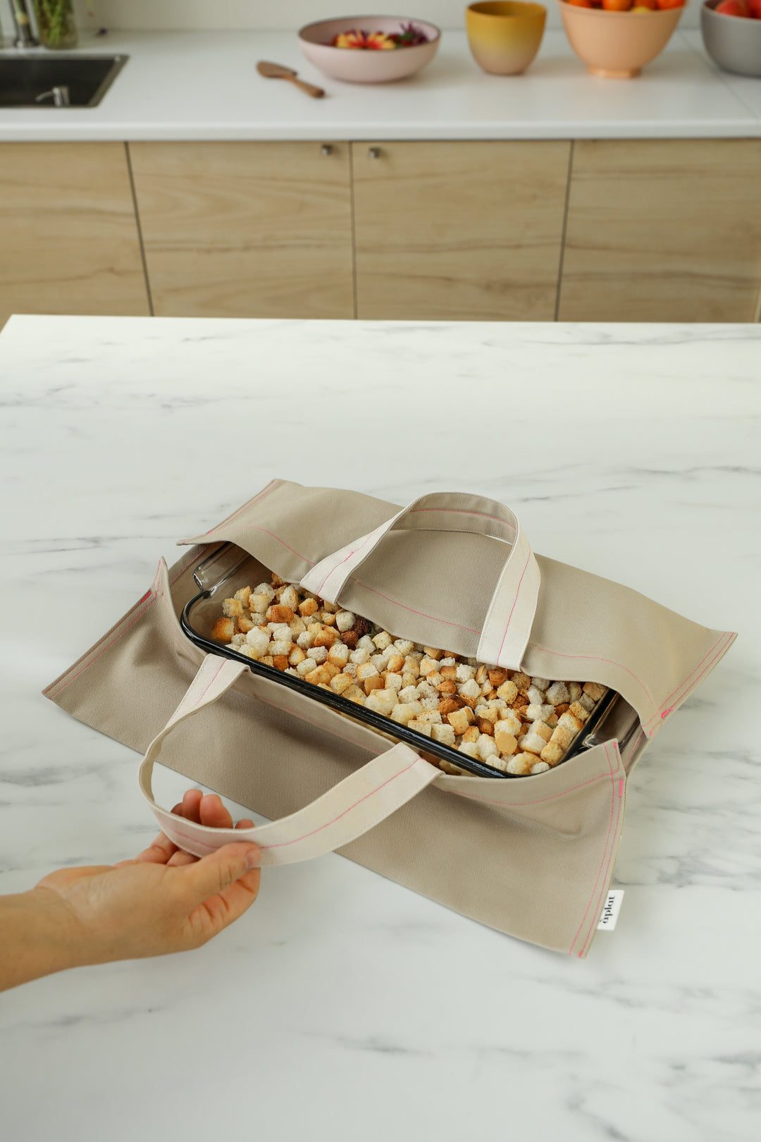 Plat Casserole Tote | Barley