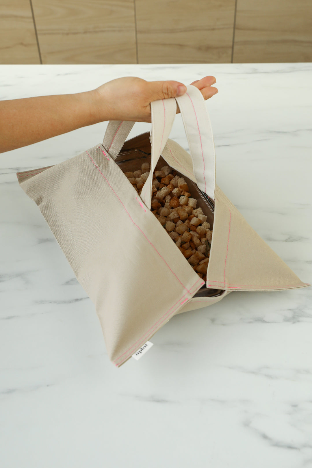 Plat Casserole Tote | Barley