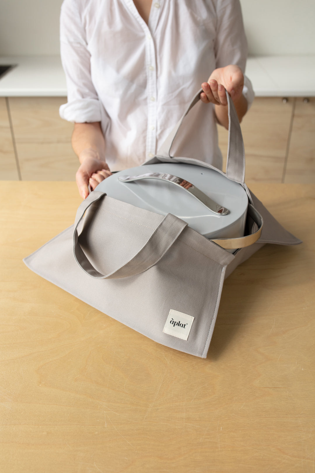 Plat Cookware Tote | Oyster