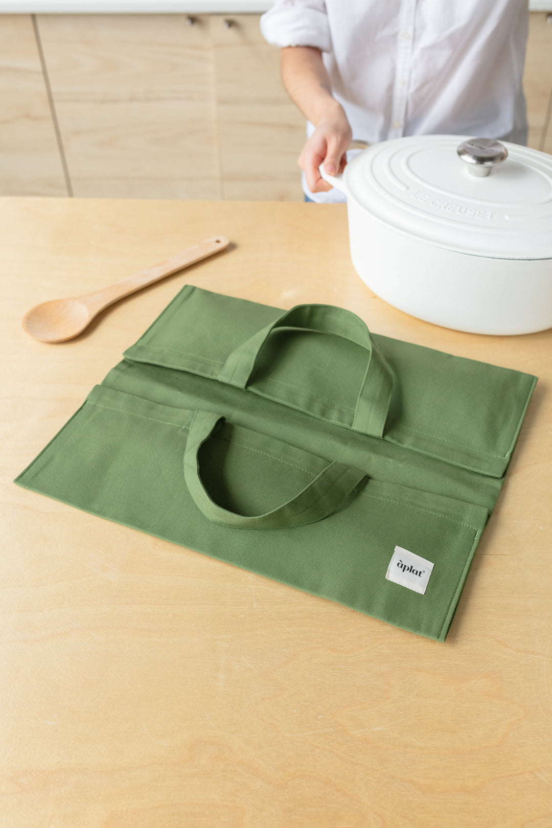 Plat Grand Cookware Tote | Olive