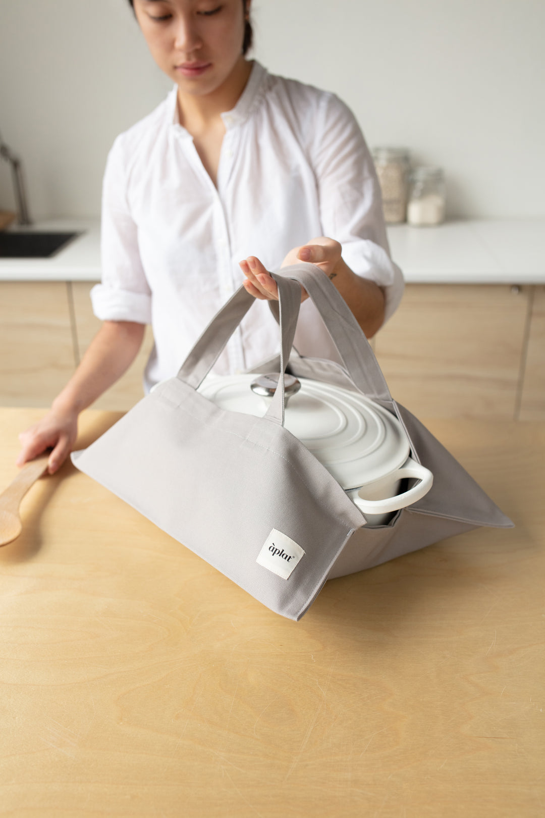 Plat Grand Cookware Tote | Oyster